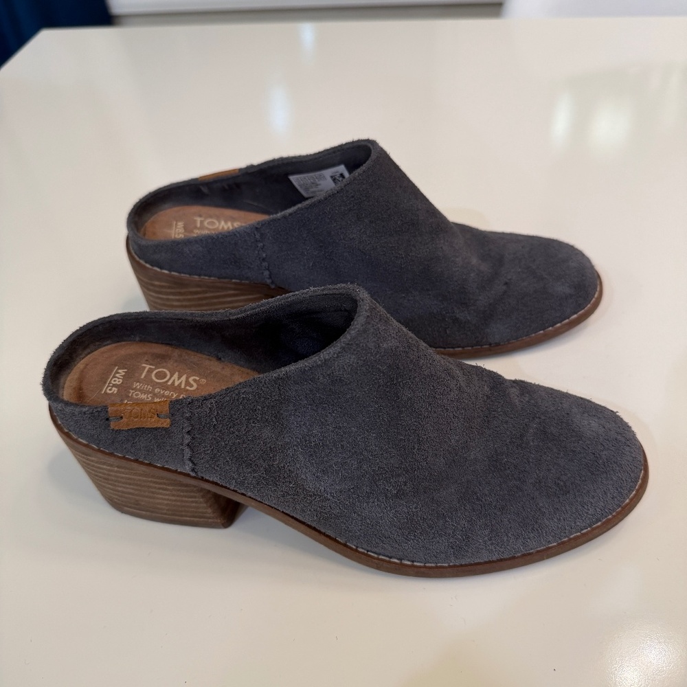 TOMS Leila mules in Forged Iron Grey suede with stacked block heel, size 8.5